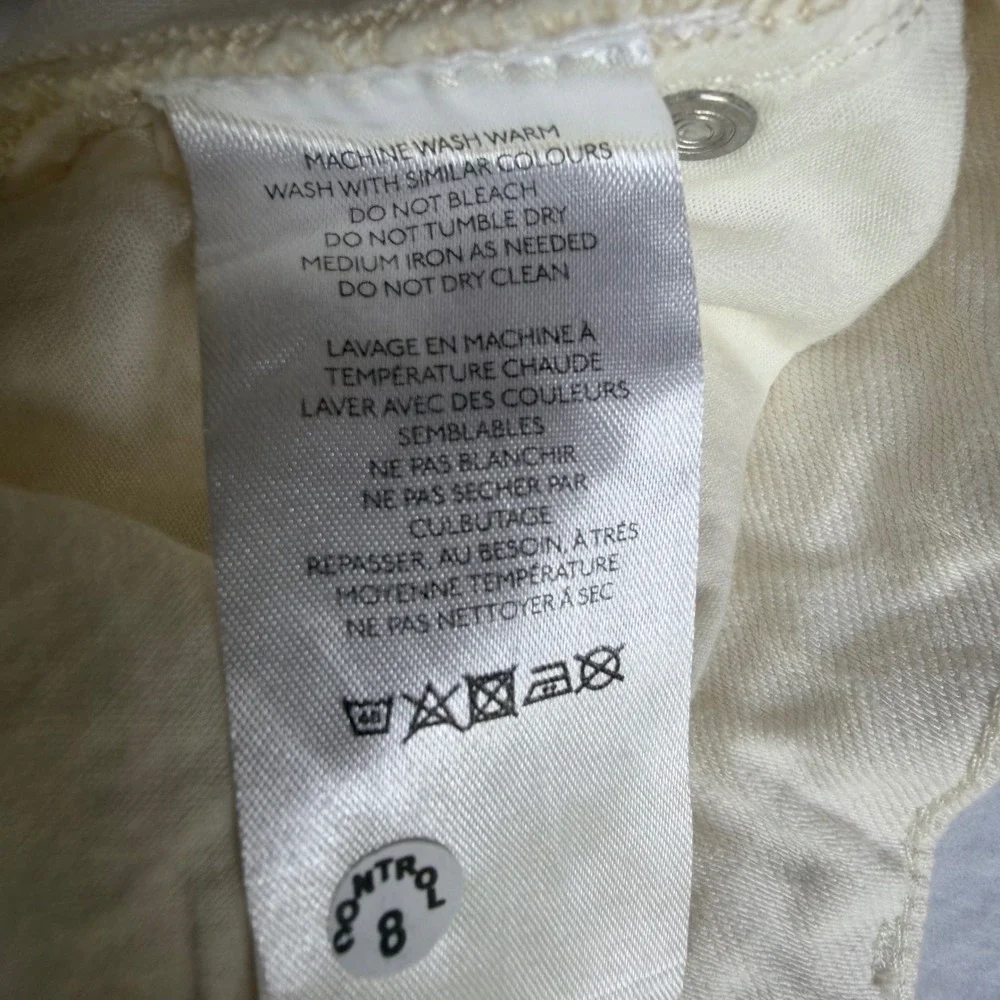 BDG Urban Outfitters 90s Long Inseam Short Cream Denim Womens Size 29 NWT